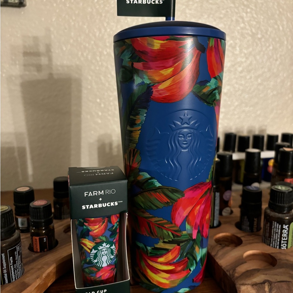 Starbucks Farm Rio Multicolor Floral Tumbler and keychain